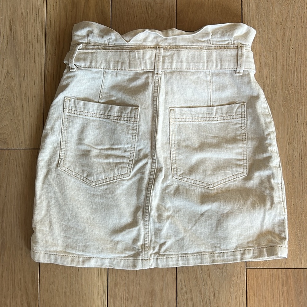 FREE PEOPLE-SPLENDOR IN THE GRASS FRONT TIE JEAN SKIRT - Picture 4 of 11
